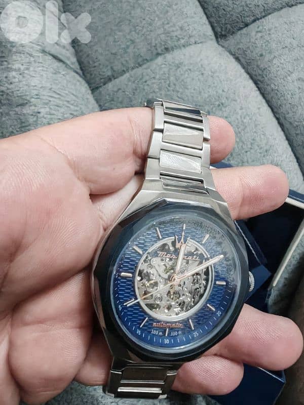 Maserati , skeleton , open Back 5