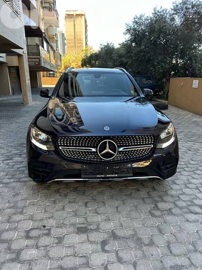 Mercedes GLC 300 AMG-line 4matic 2017 dark blue on black-clean carfax