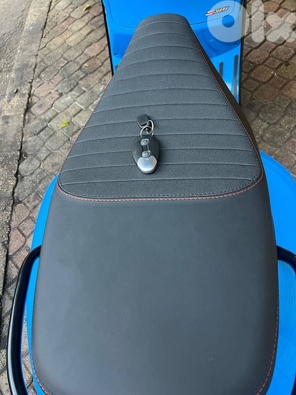 2025 Vespa GTS super S310 okm 8