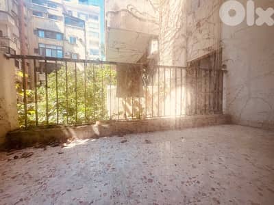 Achrafieh Carré d’or Vintage Sunny 160m2 Balconies Parking Elevator