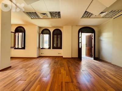 JH25-4472 Office 190m2 for rent in Downtown Beirut, $ 1,850 cash