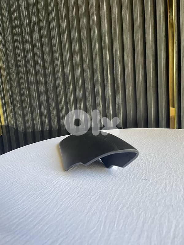Daihatsu Terios 2003–2007 Roof Rack Rail End Covers (Shell Case) 3