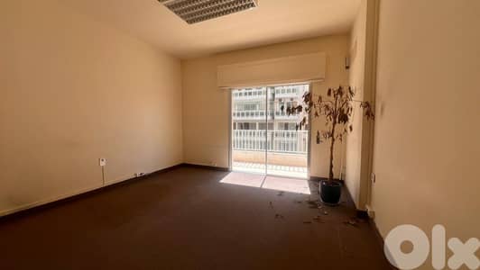 Apartment for Rent in Badaroشقة للإيجار في بدارو