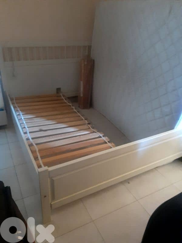 IKEA queen size bed for sale 2