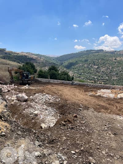 Land for sale in Bcharre - أرض للبيع في بشري