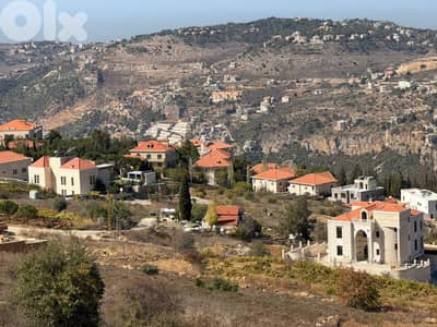 Land taazanieh (bhamdoun) 910 sqm / 200$ per meter