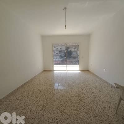 Renovated Apartment in St Joseph street for rentشقة مجددة للإيجار في ش