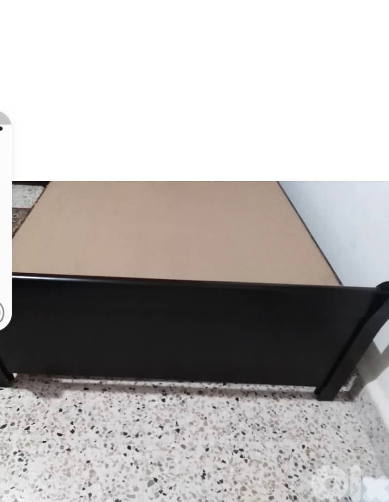 Single bed 0