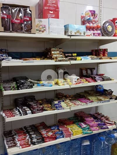 البيع عدة ماركت كاملة  وفرن وملحمة  ومشاوي