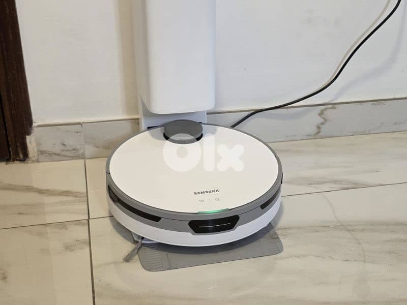 dyson wash g1 + samsung robo vac+ (under warranty) 2