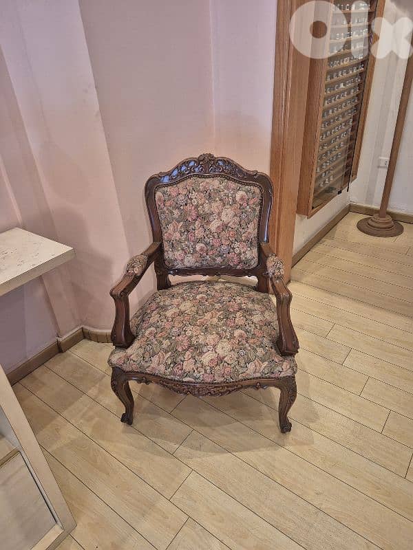 2arms chair and one sofa 1