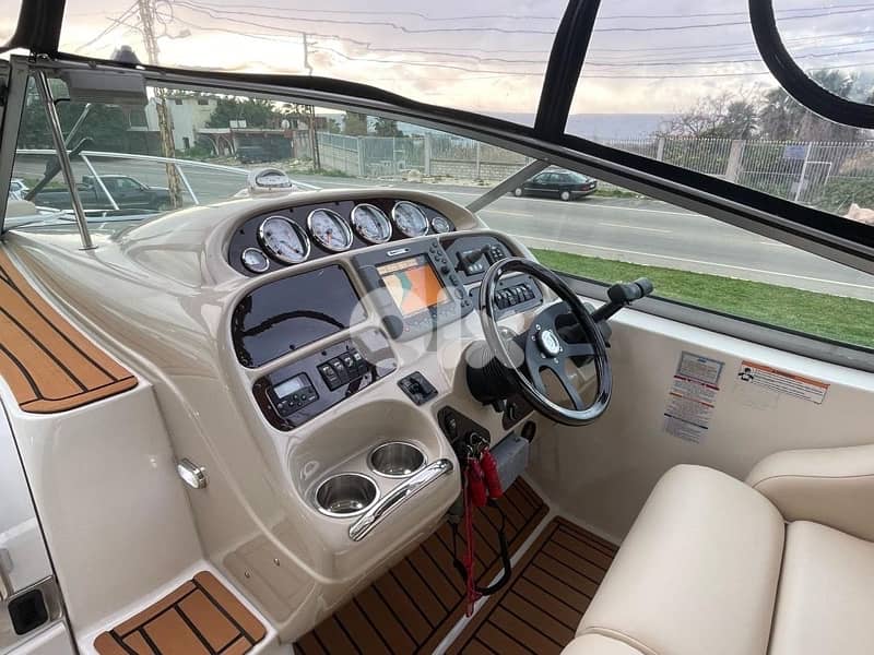 Boat Chaparral 310 9