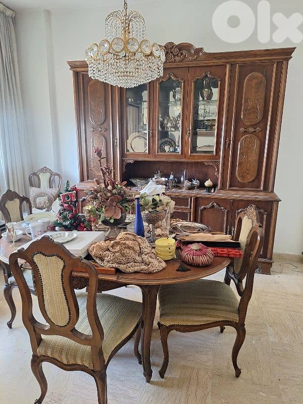 dining room 0