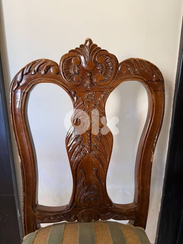 Dining Set with Matching China Cabinet 2