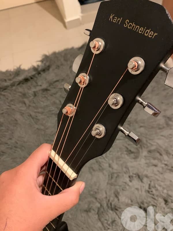 acoustic guitar barely used (71725786) 3