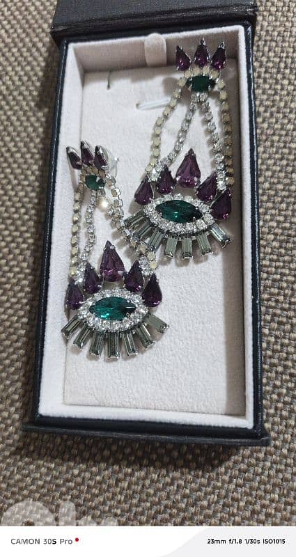 swarovski earings 0