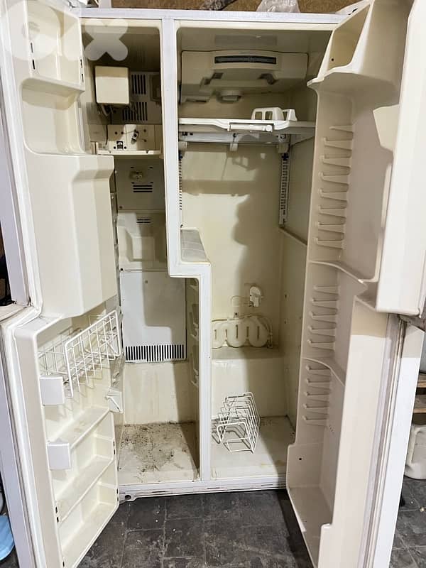 Maytag fridge براد 1