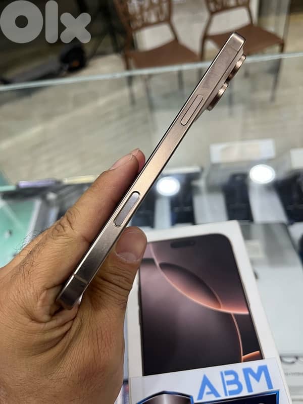iphone 16 pro max Deset 256gb battery 100% apple warranty wala jere7 4