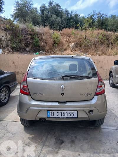Renault Sandero 2010