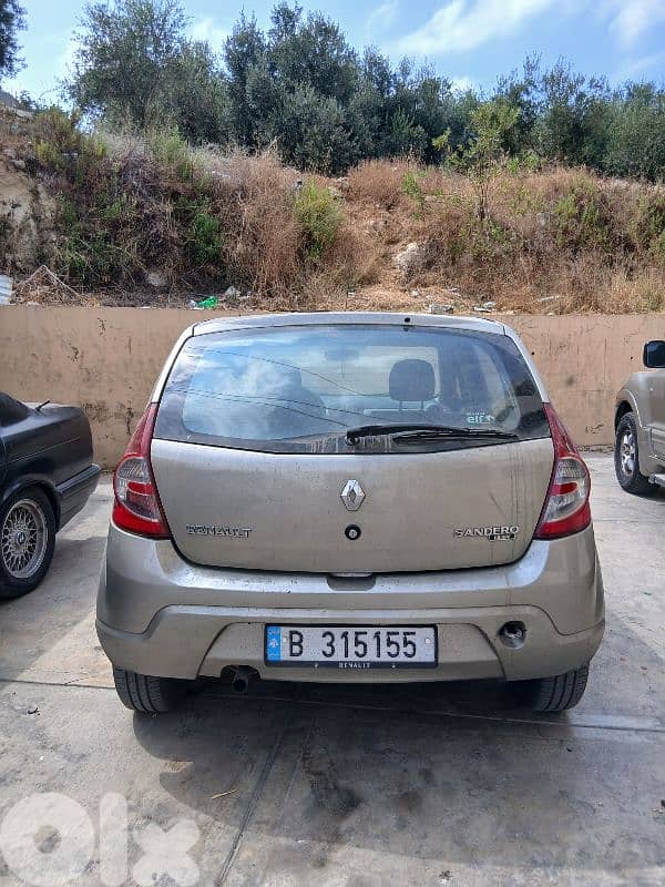 Renault Sandero 2010 0