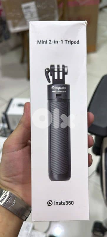 Insta360 Mini 2 in 1 tripod 0
