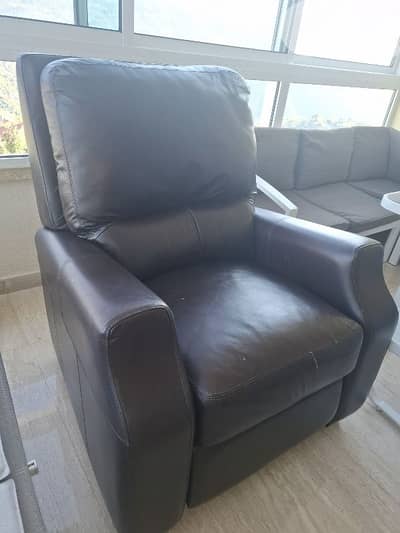 Recliner chair lazy boy