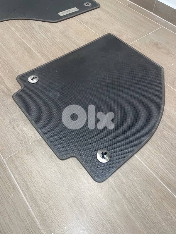 Ferrari 458 Italia Genuine Crabon Fiber Floor Mats OME 2