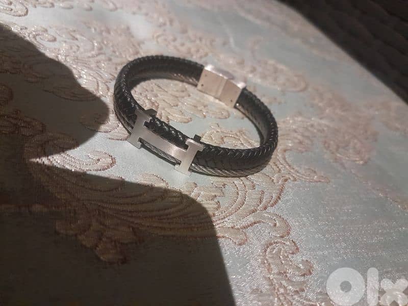 camrbidge hermes braclet used as,new 0