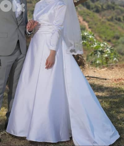Wedding dress