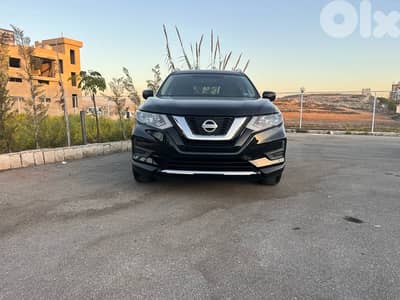 Nissan Rogue 2017, SV, AWD, clean car fax, super clean, full option.