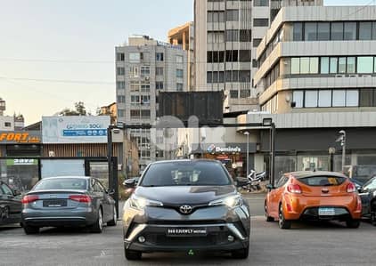 Toyota CHR AWD 81k kms 1 owner!!! BUMC source