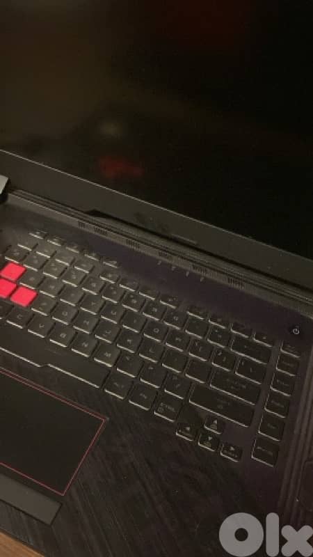 asus rogue g512li 0