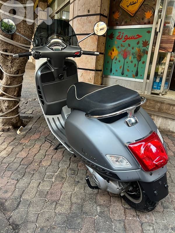vespa GTS super 300 Cc 6
