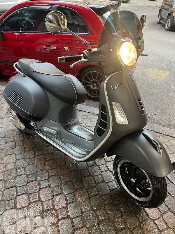 vespa GTS super 300 Cc 10