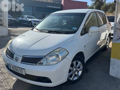 Nissan Tiida 2007