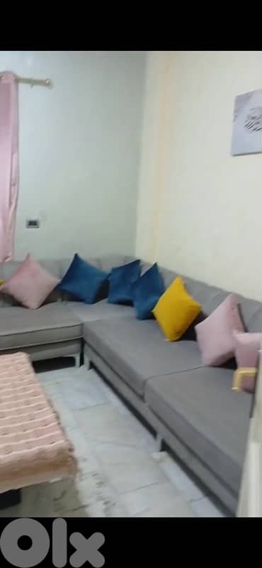 غرفة قعدة زاوية مع tv unit مع برادي للبيع 0