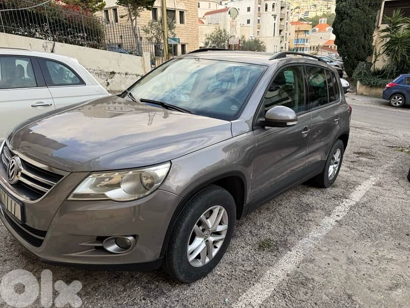 Volkswagen Tiguan 2011 0