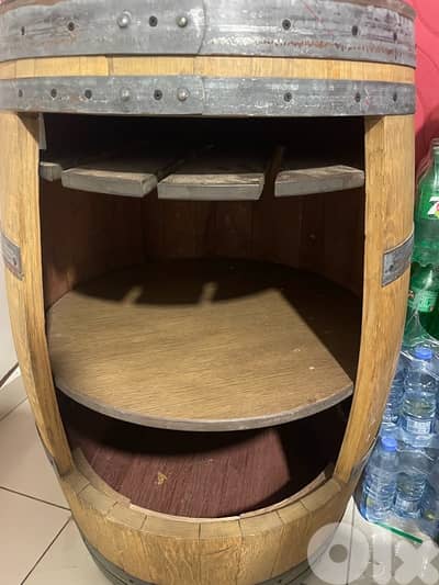 barrel as bar for wine