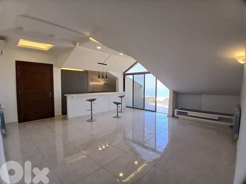 Roof Apartment for Rent in Ain Aar شقة على السطح للإيجار في عين عار 0