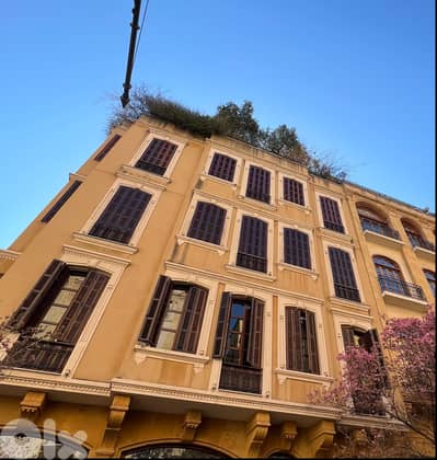 LUMINOUS OFFICE ON PRESTIGIOUS FOCH STREET FOR RENT