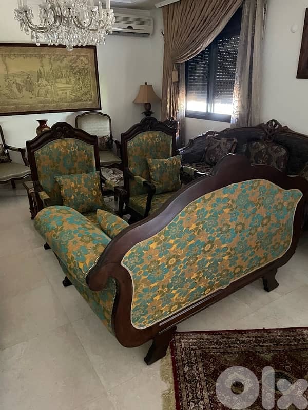 2 chairs and 1 sofa 2