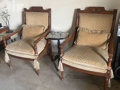 Classic Living Room Set - Excellent Condition with Great Price