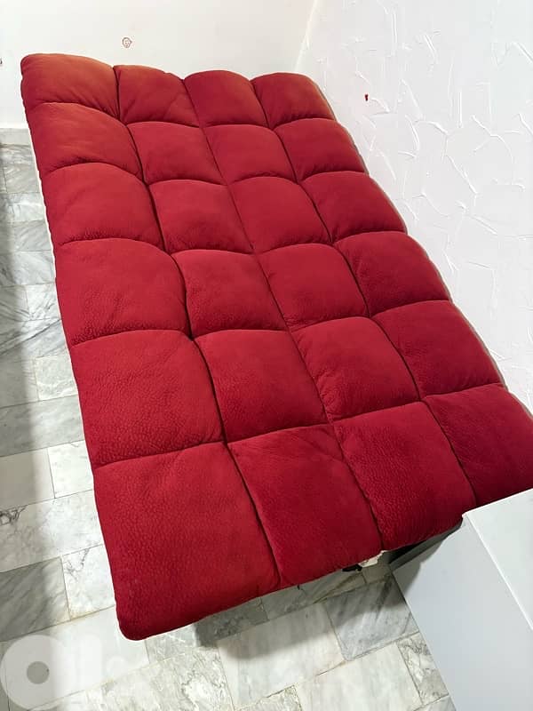 closet wnd sofa bed 3