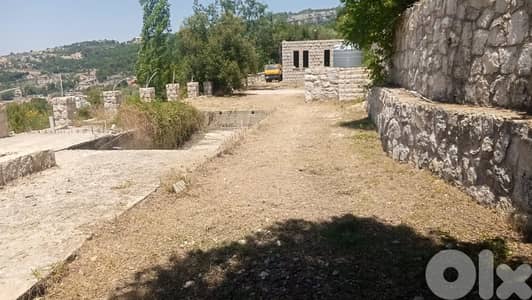 Land for sale in Lehfed - أرض للبيع في لحفد