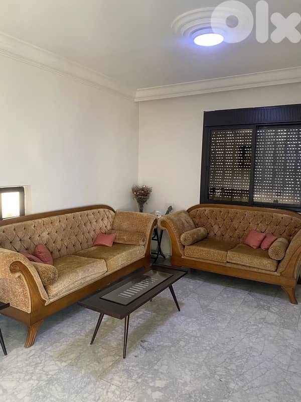 Vintage 2-Piece Sofa Set – Great Condition 1