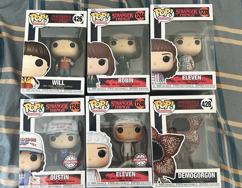 Funko pops strangers things 0