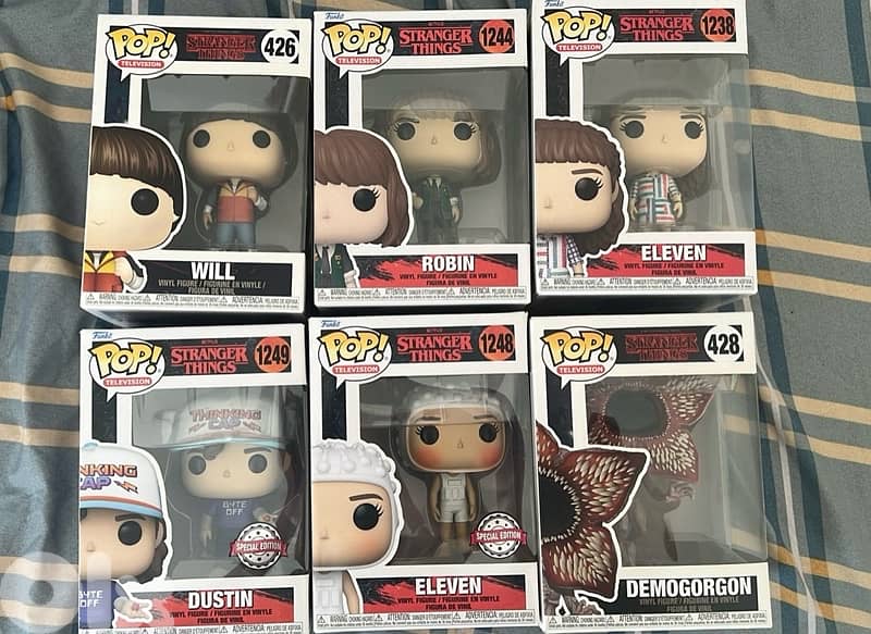 Funko pops strangers things 1