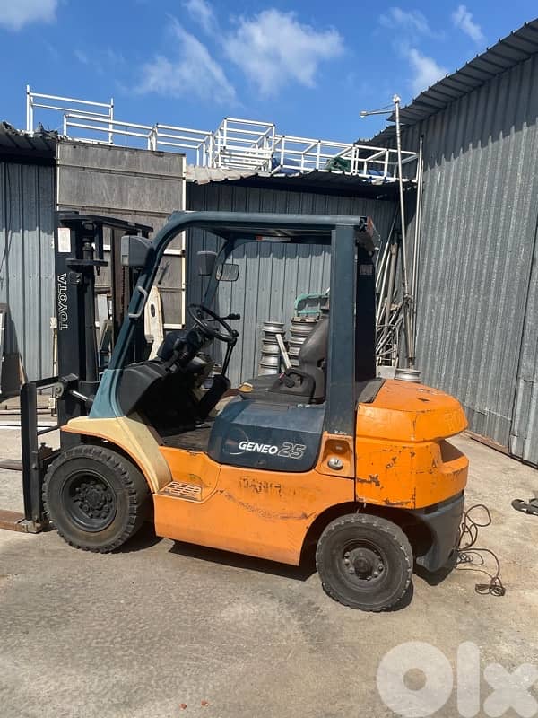 Forklift Toyota 2.5 ton 0