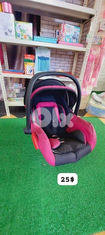 carseat كرسي سيارة وبيصير هزاز