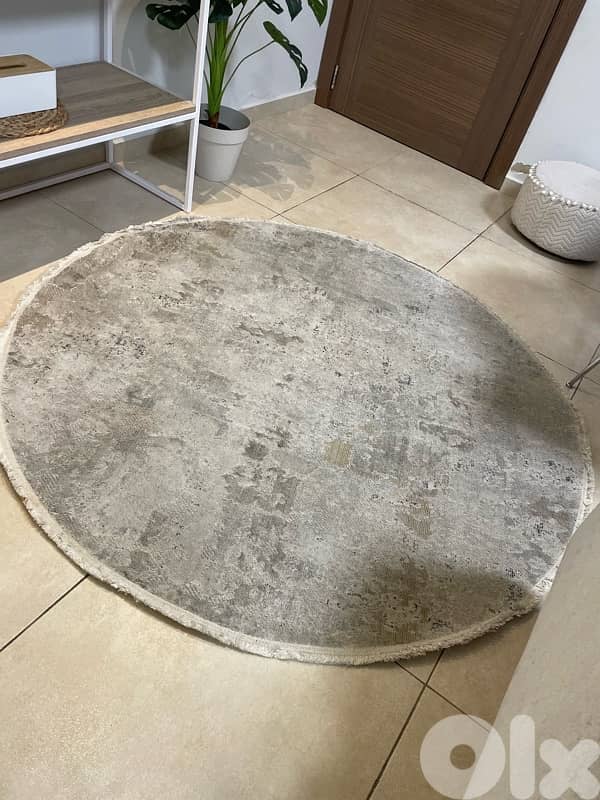 whole carpet set used once 3